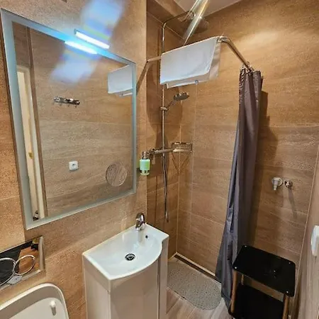 City Apartment Bratislava شقة